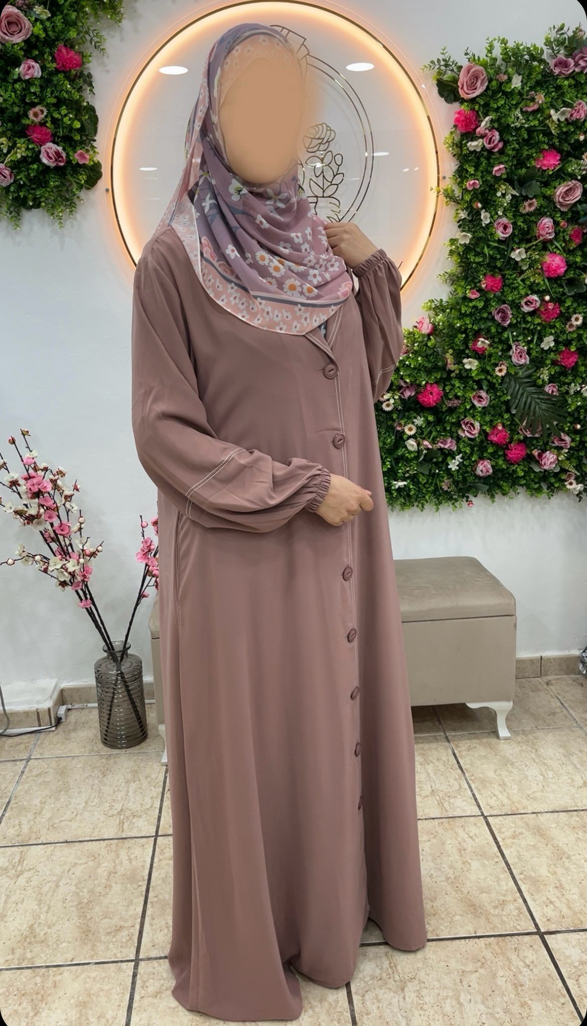 Abaya Radia