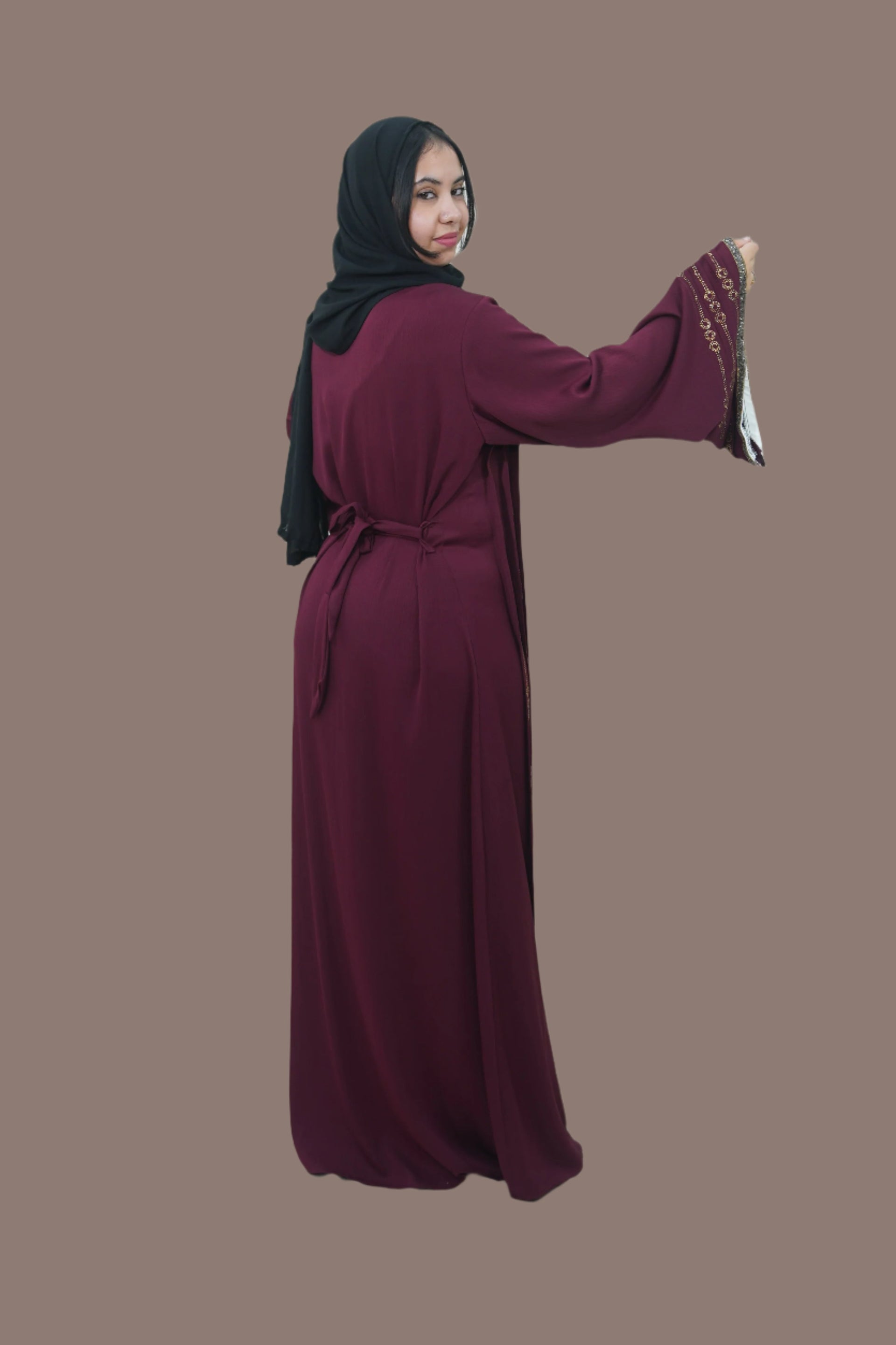 Abaya Modelo 23