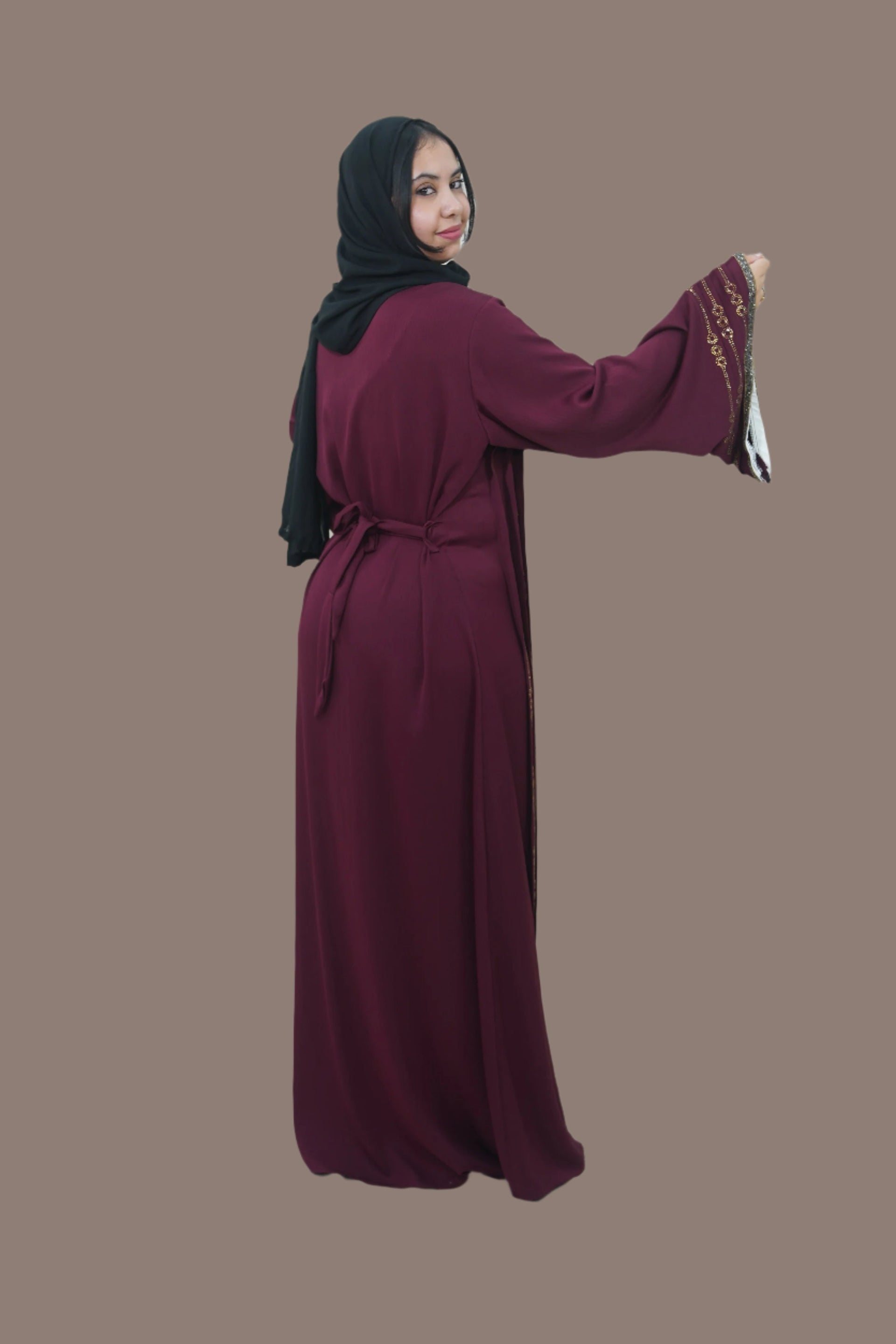 Abaya Modelo 23